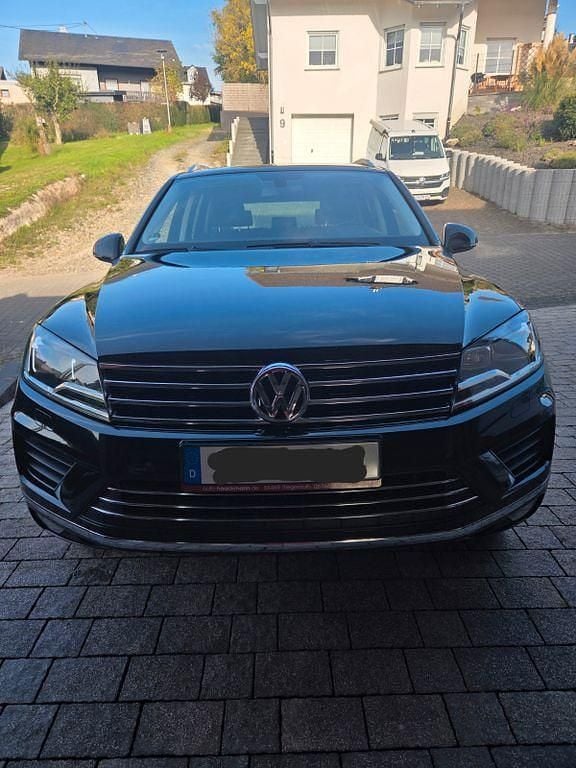 Schwarz Gebraucht 2016 VW Touareg Exclusive SUV | 16.500 € (Superpreis) - Bild 1/4
