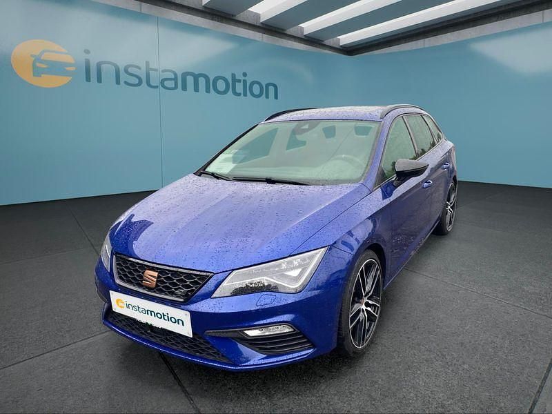 Blau Gebraucht 2019 Seat Leon ST Kombi | 23.549 € (Teuer) - Bild 1/4