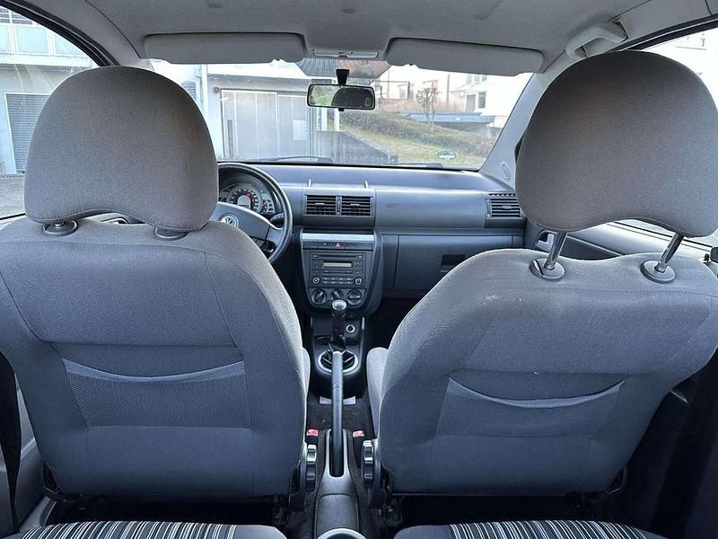 Gebraucht VW Fox Style 54 PS (39 kW) 2008 Grau Kleinwagen
