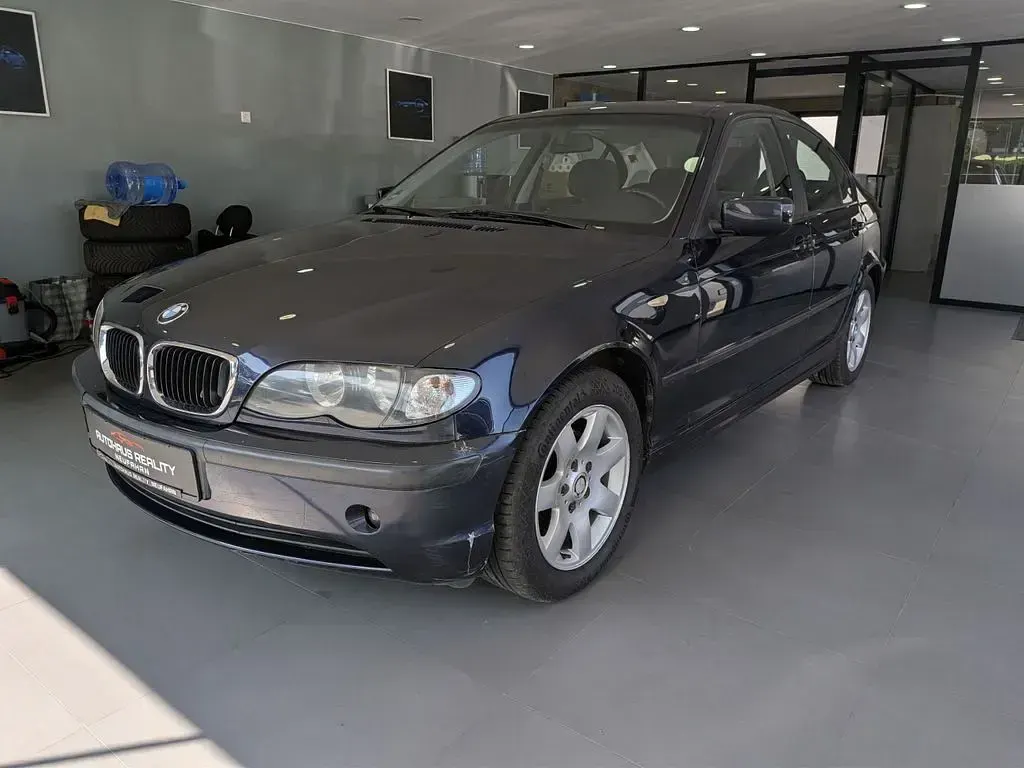 Gebraucht BMW 318 143 PS (105 kW) 2002 Blau Limousine