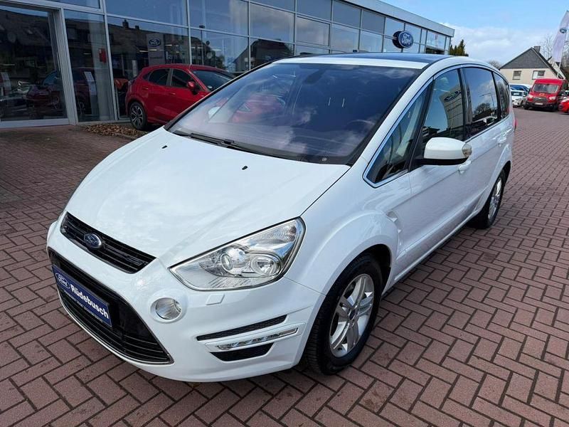 Gebraucht Ford S-MAX Titanium 140 PS (102 kW) 2013 Weiß Van / Kleinbus
