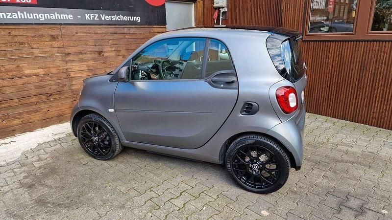 Gebraucht Smart ForTwo Coupé 60 kW (82 PS) 2017 Titania grey Coupé