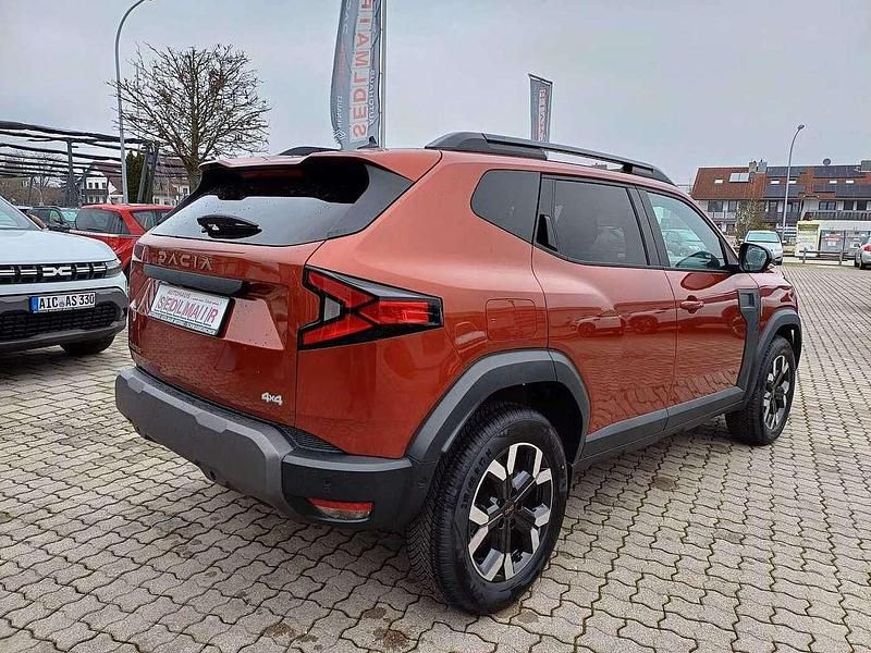 Neu Dacia Duster Extreme 131 PS (96 kW) 2025 Terracottabraun SUV