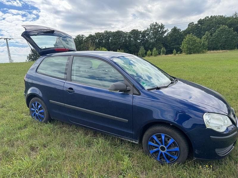 Blau Gebraucht 2009 VW Polo Comfortline Kleinwagen | 980 € (Superpreis) - Bild 1/4