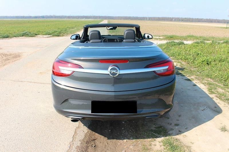 Gebraucht Opel Cascada Innovation 165 PS (121 kW) 2013 Grau Cabrio