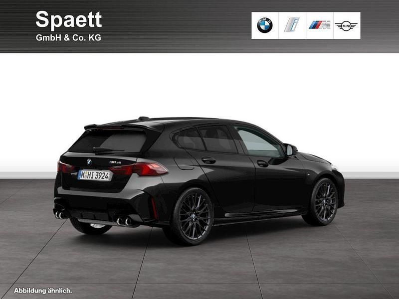 Neu BMW M135 Performance 300 PS (220 kW) 2025 Schwarz Kleinwagen