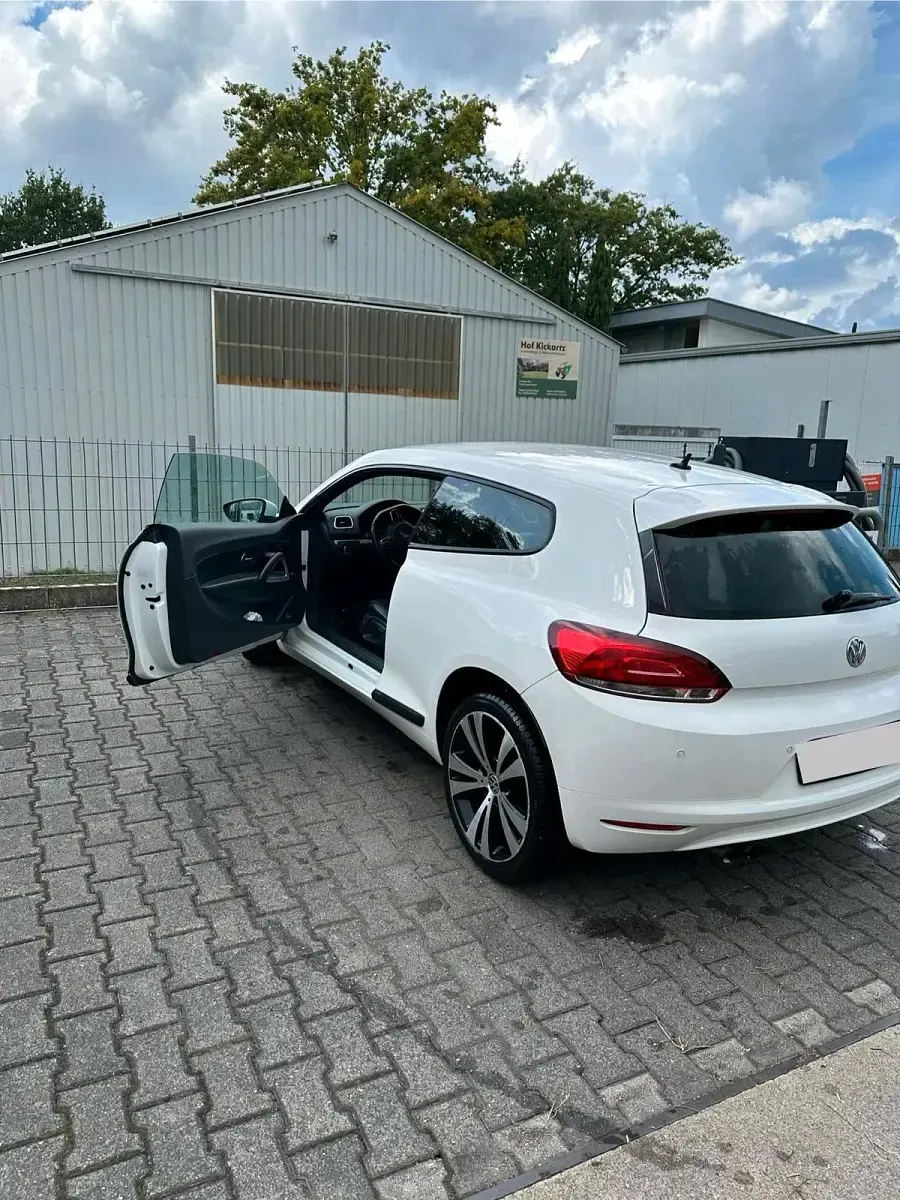 Gebraucht VW Scirocco 122 PS (89 kW) 2010 Weiß Coupé