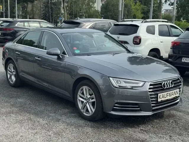 Gebraucht Audi A4 Design 190 PS (139 kW) 2017 Grau Limousine