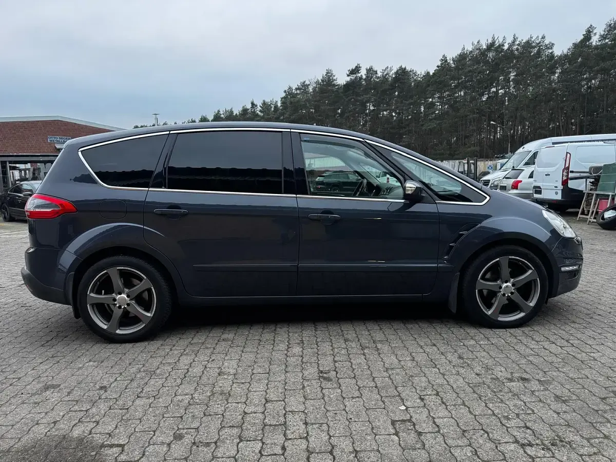 Gebraucht Ford S-MAX S 163 PS (119 kW) 2014 Van / Kleinbus