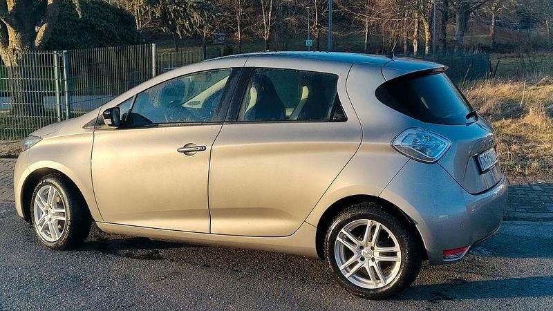 Gebraucht Renault Zoe Intens 64 kW (88 PS) 2016 Grau Kleinwagen