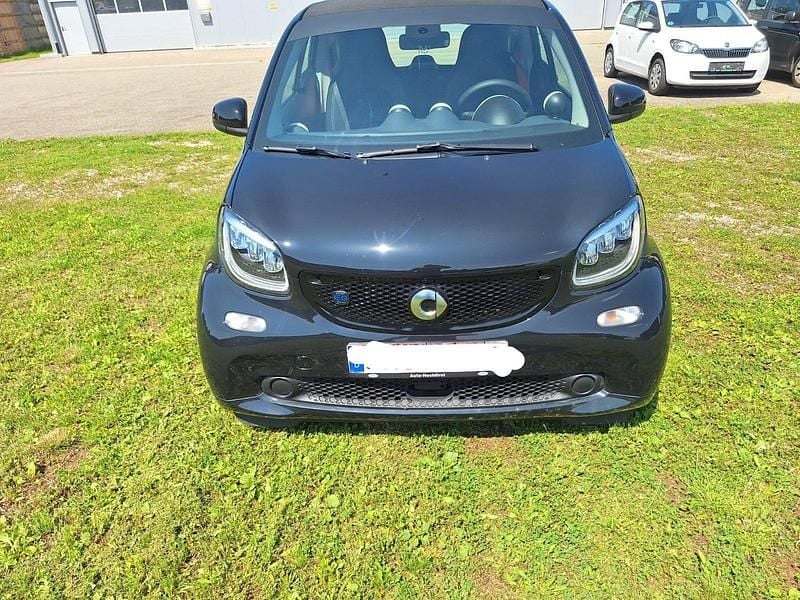 Schwarz Gebraucht 2019 Smart ForTwo Electric Drive Coupé | 8.500 € (Fairer Preis) - Bild 1/4