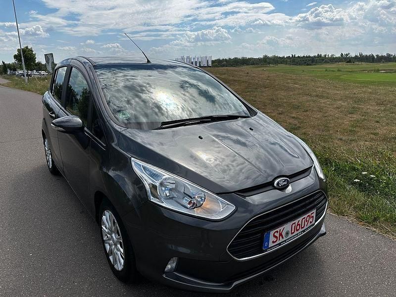 Grau Gebraucht 2016 Ford B-MAX Trend Van / Kleinbus | 7.499 € (Fairer Preis) - Bild 1/4
