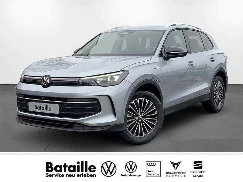 Silber Neu 2025 VW Tiguan SUV | 49.490 € (Fairer Preis) - Bild 1/4