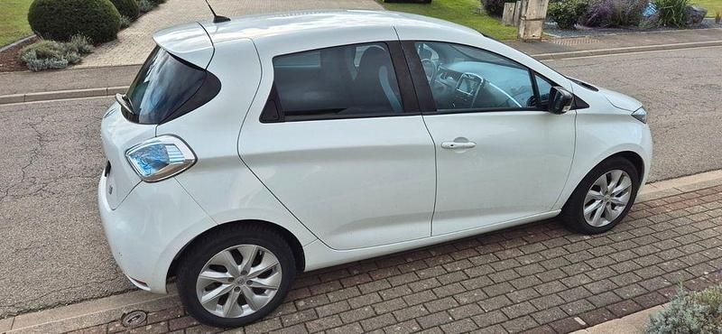 Gebraucht Renault Zoe Intens 64 kW (88 PS) 2014 Weiß Kleinwagen