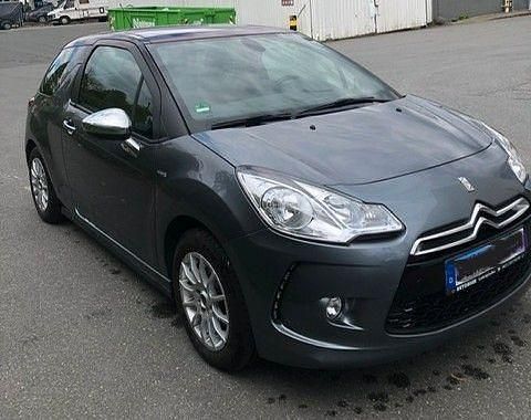 Gebraucht Citroën DS3 So Chic 120 PS (88 kW) 2010 Grau Limousine