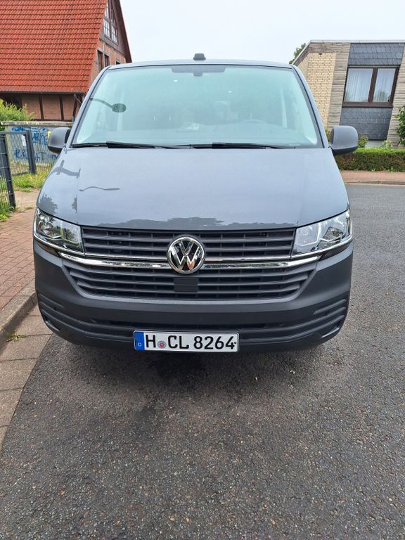 Grau Gebraucht 2024 VW T6.1 Van | 42.900 € - Bild 1/4