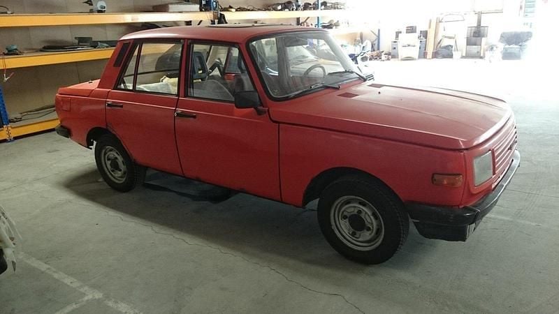 Gebraucht Wartburg 353 50 PS (36 kW) 1986 Rot Limousine