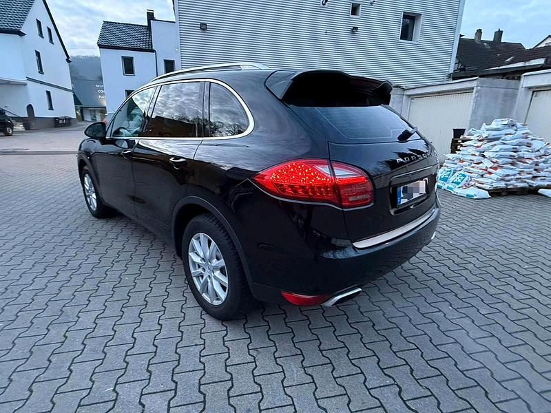 Gebraucht Porsche Cayenne 239 PS (175 kW) 2011 Schwarz SUV
