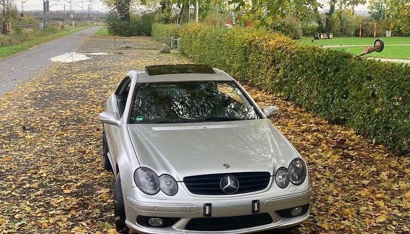 Silber Gebraucht 2002 Mercedes CLK240 Elegance Coupé | 6.500 € (Teuer) - Bild 1/4