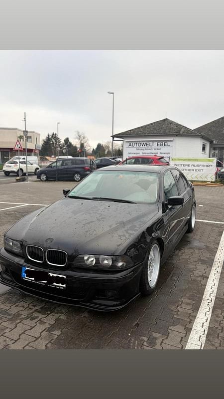 Gebraucht BMW 523 170 PS (125 kW) 1998 Schwarz Limousine