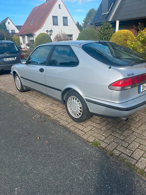 Gebraucht Saab 900 131 PS (96 kW) 1998 Silber Coupé