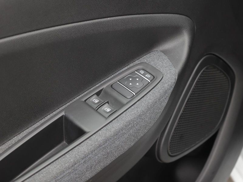 Gebraucht Renault Zoe Experience 50 kW (69 PS) 2022 Weiß Kleinwagen