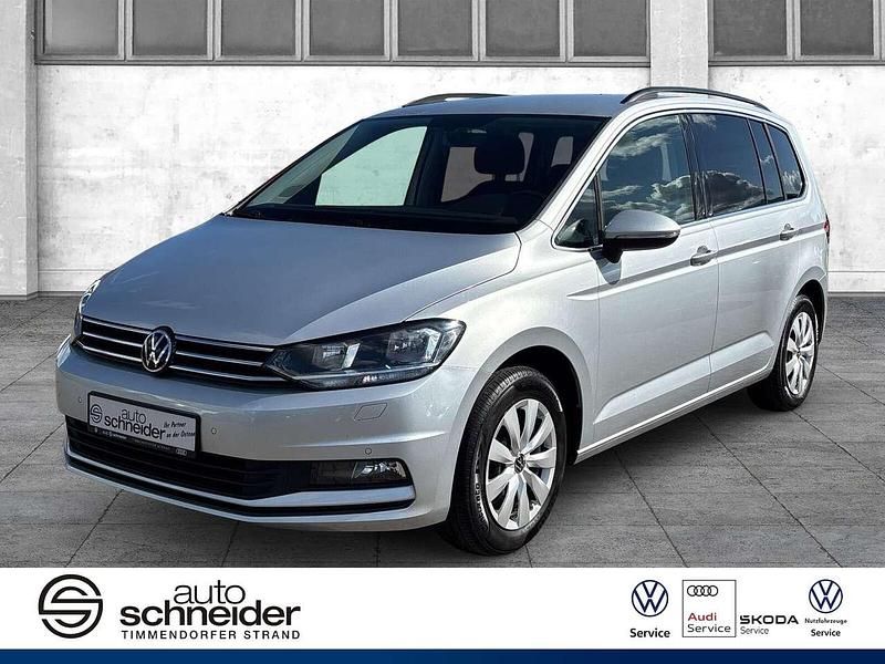 Gebraucht VW Touran Comfortline 150 PS (110 kW) 2022 Silber Van / Kleinbus