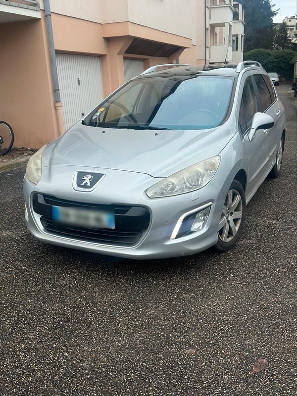 Gebraucht Peugeot 308 SW 115 PS (84 kW) 2013 Kombi