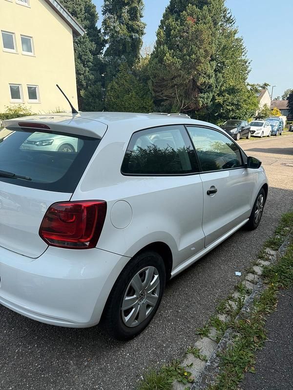 Weiß Gebraucht 2010 VW Polo Kleinwagen | 2.000 € (Superpreis) - Bild 1/4