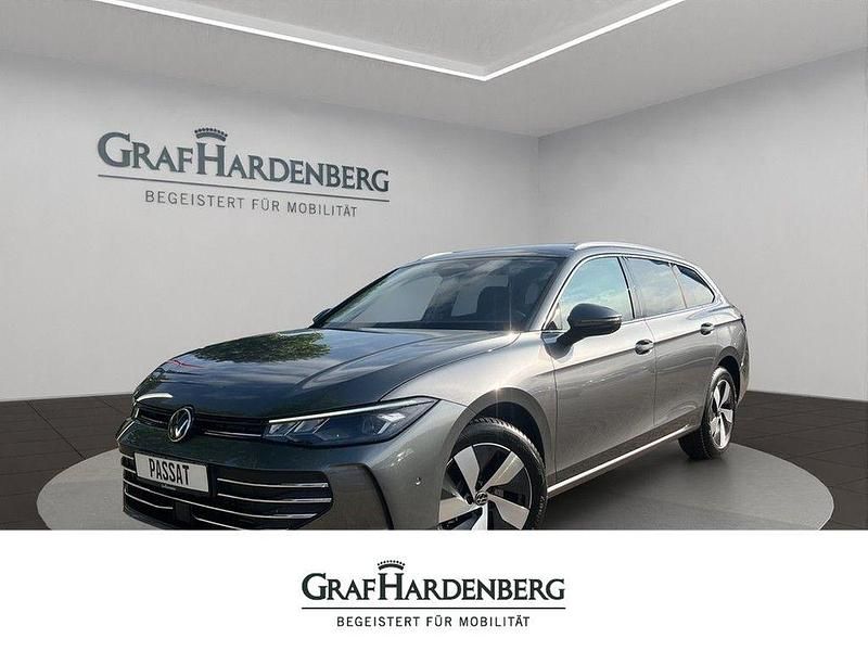 Grau Neu 2025 VW Passat Business Limousine | 49.990 € (Fairer Preis) - Bild 1/4