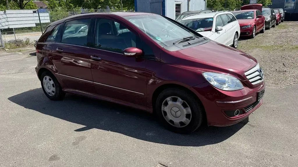Gebraucht Mercedes B170 116 PS (85 kW) 2005 Rot Van / Kleinbus