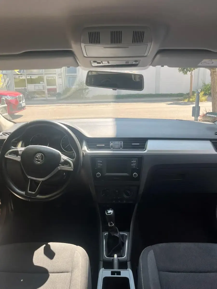 Gebraucht Skoda Rapid 90 PS (66 kW) 2015 Beige Kleinwagen