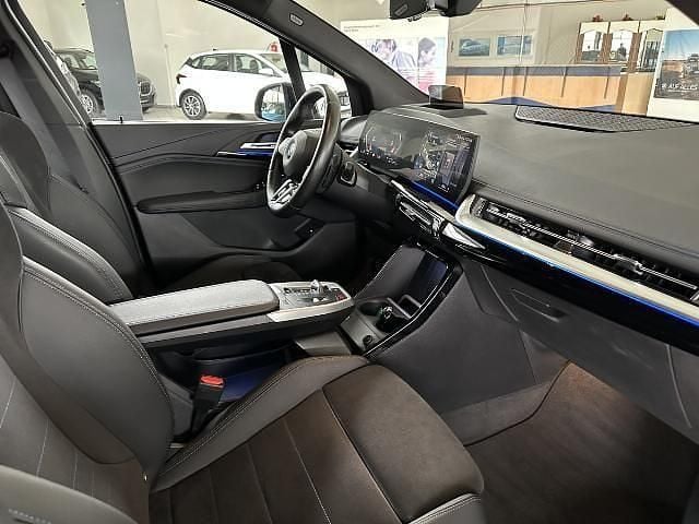 Gebraucht BMW 220 Active Tourer M Sport 170 PS (125 kW) 2023 Schwarz Van / Kleinbus