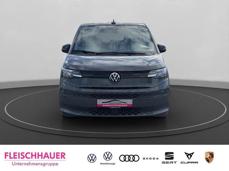 Gebraucht VW Multivan Basis 150 PS (110 kW) 2023 Grau Van