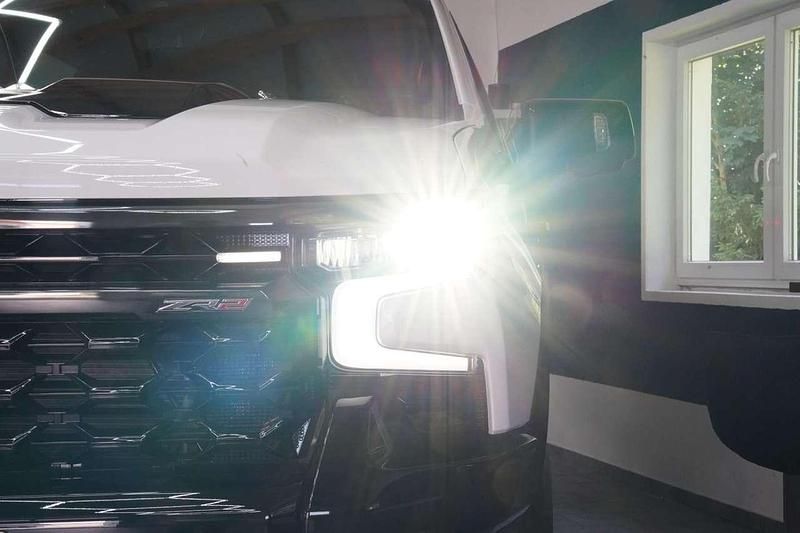 Neu Chevrolet Silverado 426 PS (313 kW) 2025 Weiß SUV