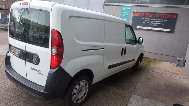 Gebraucht Fiat Doblò 101 PS (74 kW) 2013 Weiß Van / Kleinbus