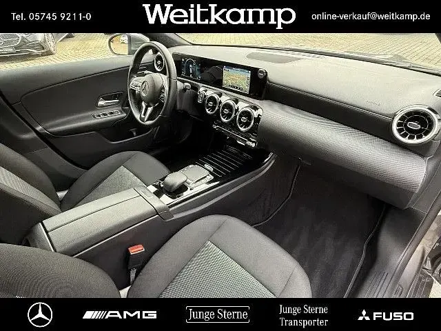 Gebraucht Mercedes CLA180 116 PS (85 kW) 2023 Grau Coupé