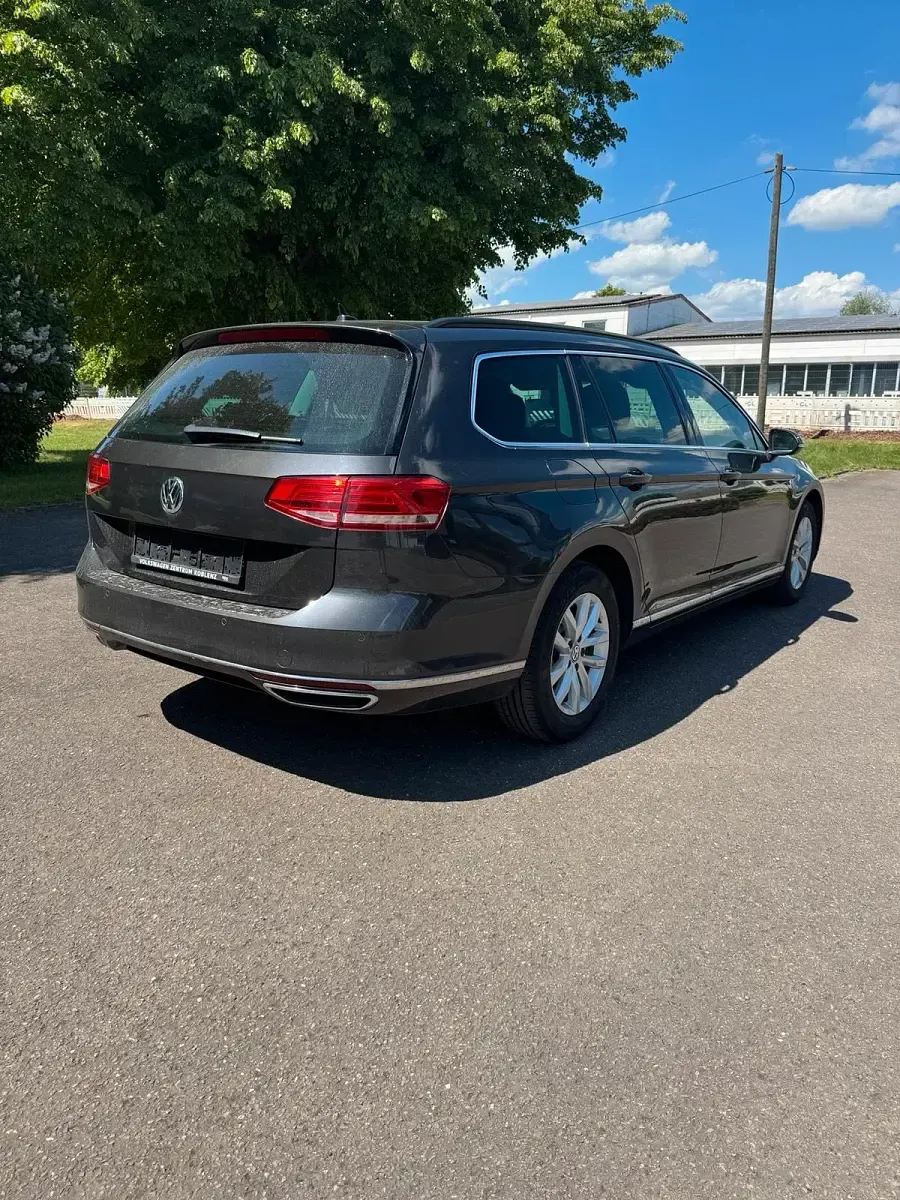 Gebraucht VW Passat 190 PS (139 kW) 2017 Grau Kombi