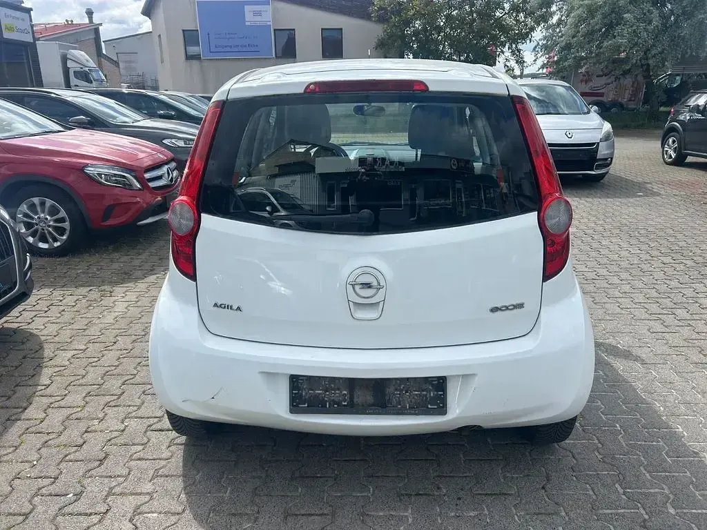 Gebraucht Opel Agila Basis 65 PS (47 kW) 2010 Weiß Kleinwagen