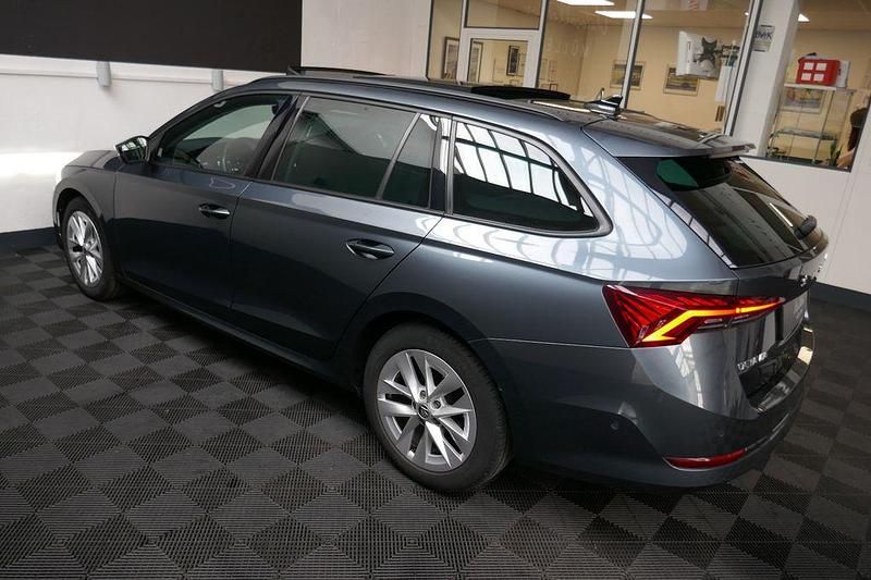 Gebraucht Skoda Octavia 170 PS (125 kW) 2021 Grau Kombi