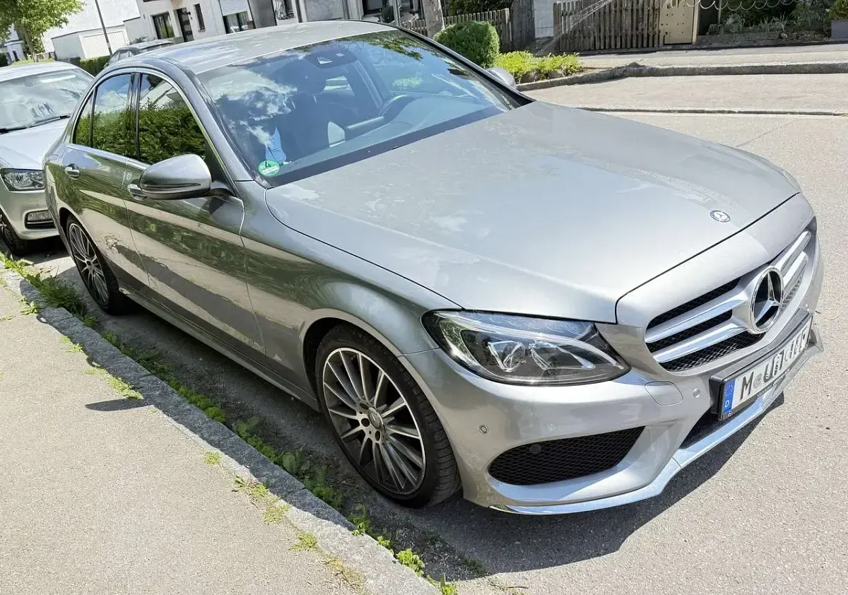 Gebraucht Mercedes C200 AMG line 184 PS (135 kW) 2016 Grau Limousine