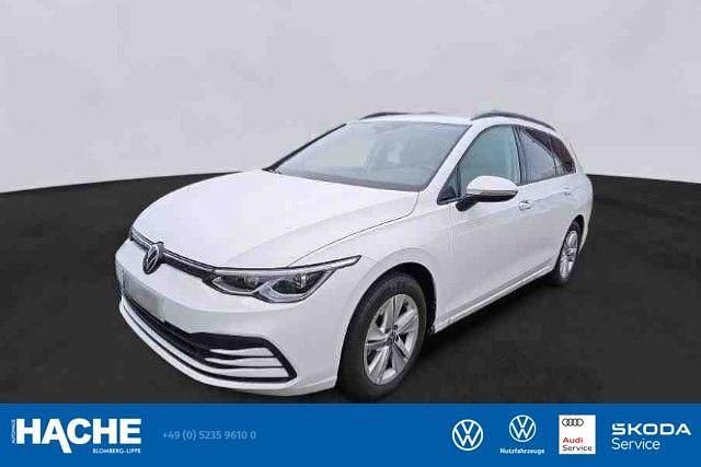 Gebraucht VW Golf VIII Life 110 PS (80 kW) 2022 Pure white (weiß) Kombi