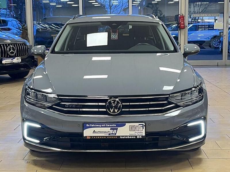 Gebraucht VW Passat GTE 218 PS (160 kW) 2022 Grau Kombi