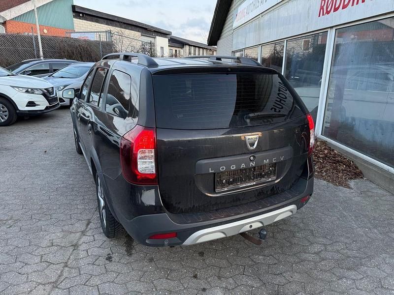 Gebraucht Dacia Logan MCV Stepway 95 PS (69 kW) 2019 Schwarz Limousine