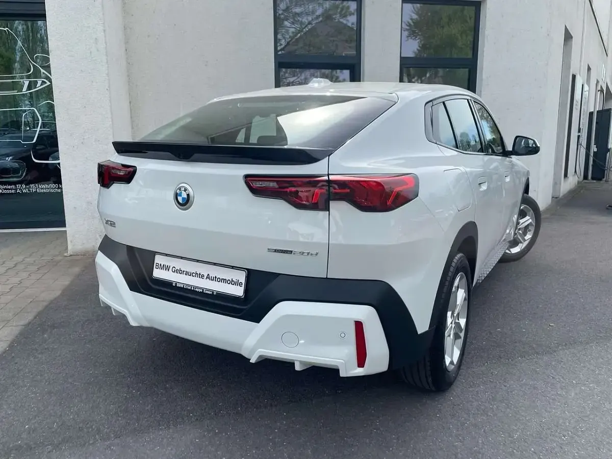 Gebraucht BMW X2 163 PS (119 kW) 2025 Weiß SUV