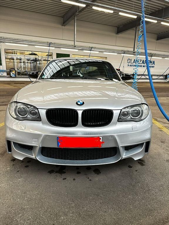 Gebraucht BMW 123 Sport Line 204 PS (150 kW) 2007 Silber Kleinwagen