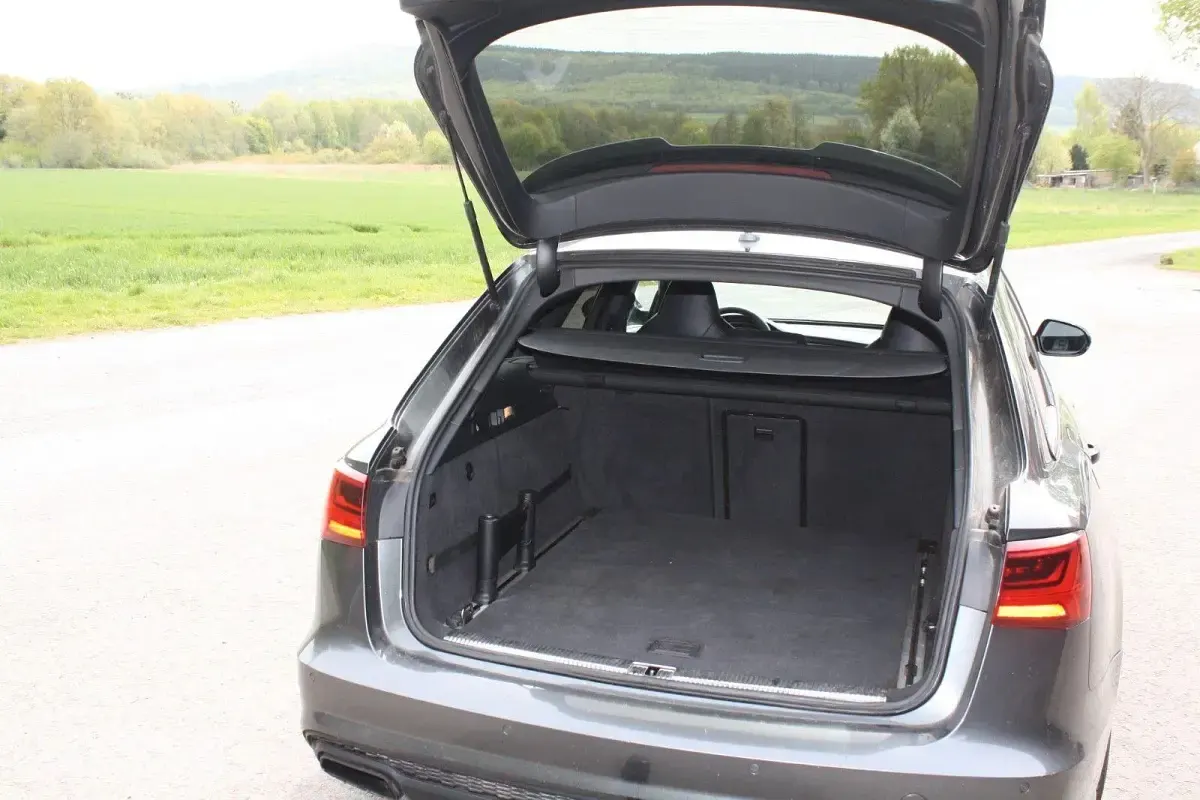 Gebraucht Audi A6 Ambiente 326 PS (239 kW) 2016 Grau Kombi