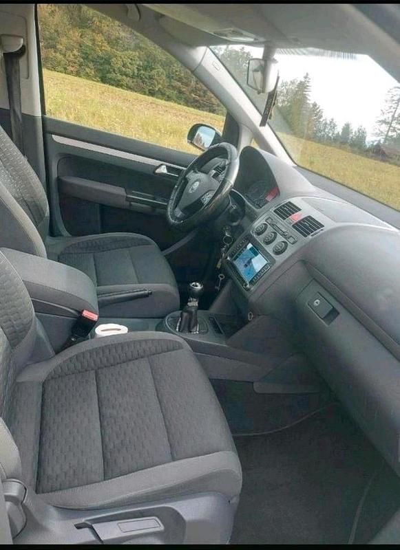 Gebraucht VW Touran 140 PS (102 kW) 2008 Schwarz Van / Kleinbus