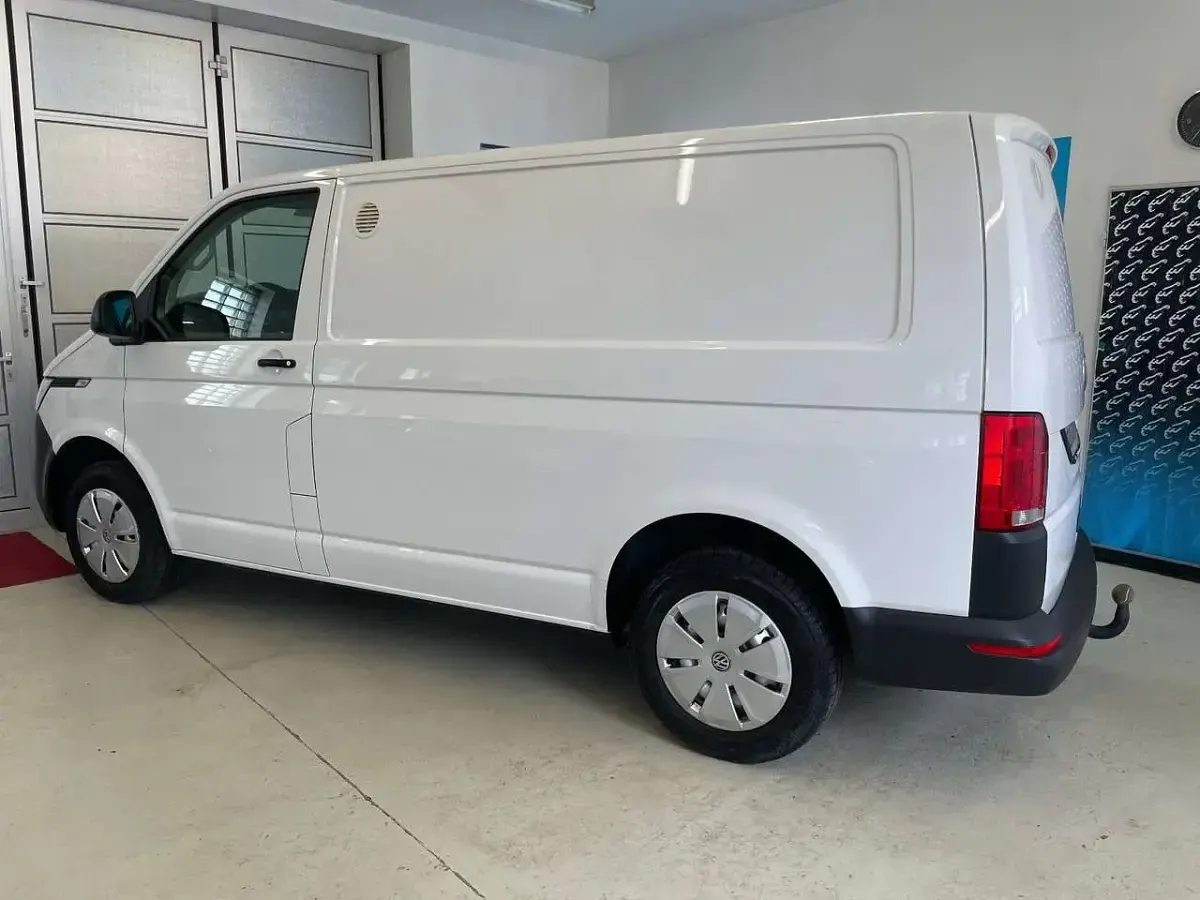 Gebraucht VW Transporter 110 PS (80 kW) 2022 Candyweiss Van