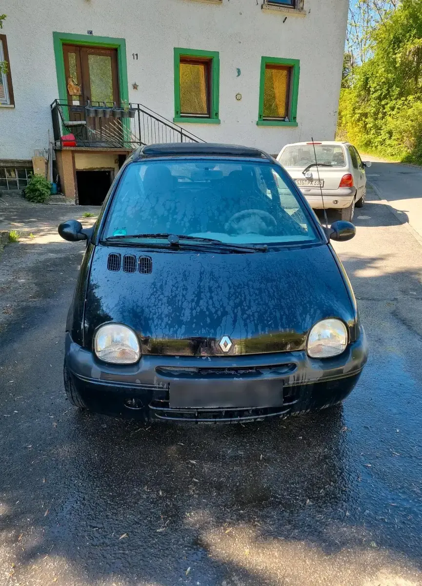 Second-hand Renault Twingo 54 CP (39 kW) 2003 Negru Hatchback
